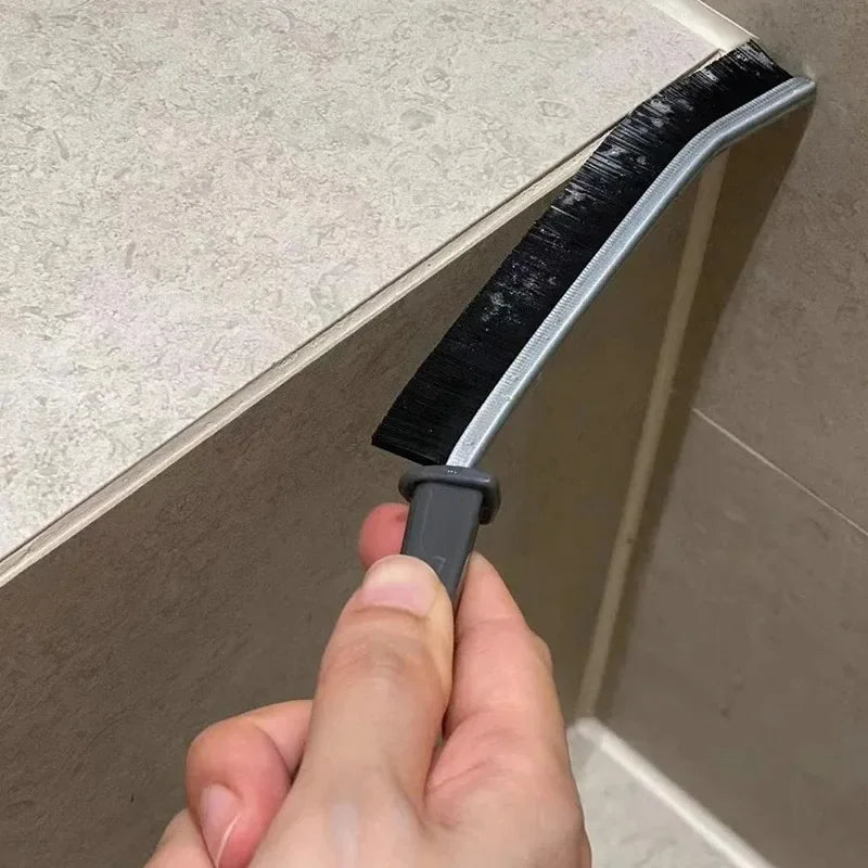 EdgeReach Precision Crevice Brush.
